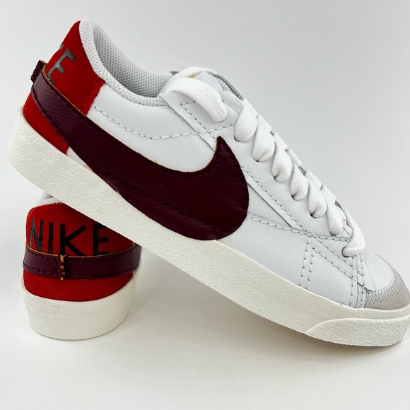 Nike Blazer Low 77 Jumbo Swoosh Women's Sneakers Shoes White Red DQ1470-104 - Picture 2 of 10